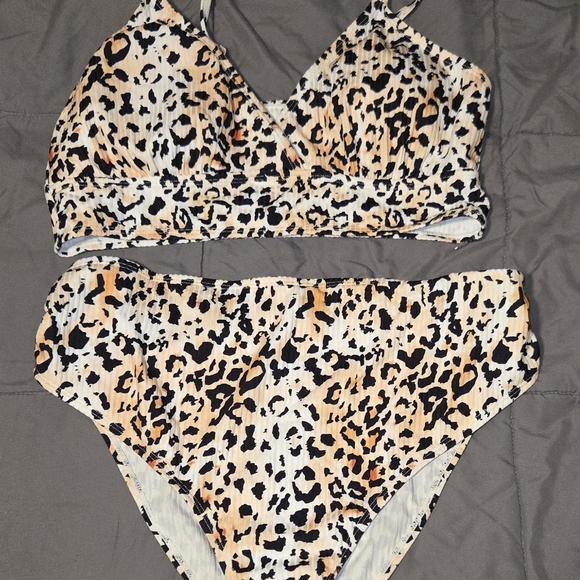 Shein Maternity Leopard Print Women's Swimwear. New Without Tag. - Picture 2 of 2